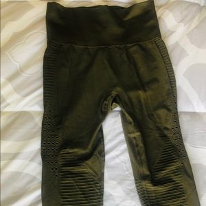 Women’s GymShark cropped leggings